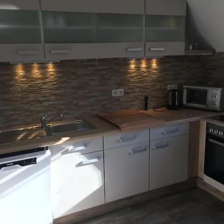 Meyer Apartment *
